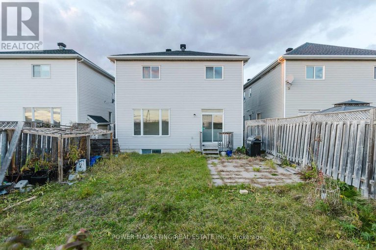 29074509/318-rustic-hills-crescent/springridgeeast-village/ottawa/ontario/K4A5A8_42