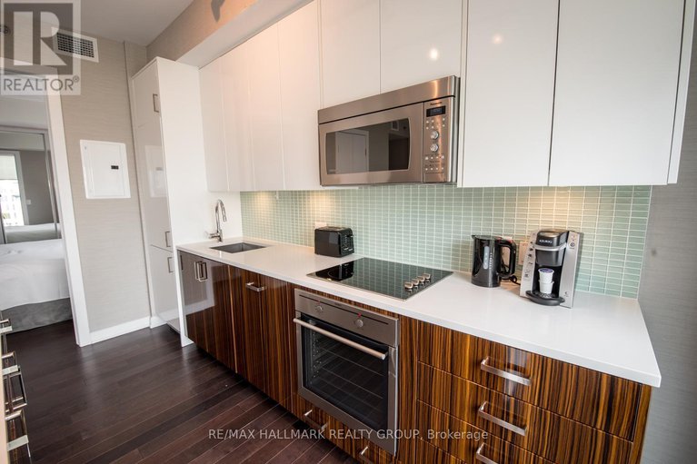 29312998/1111-300-lisgar-street/ottawa-centre/ottawa/ontario/K2P0E2_10