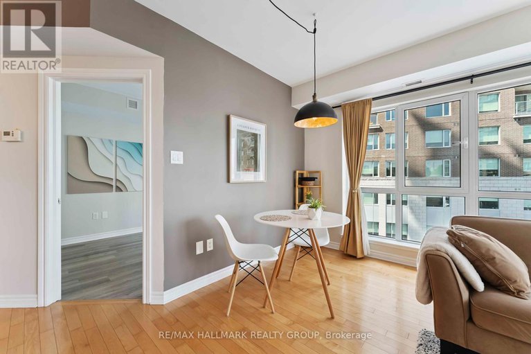 28620989/304-70-landry-street/vanier/ottawa/ontario/K1L0A8_11