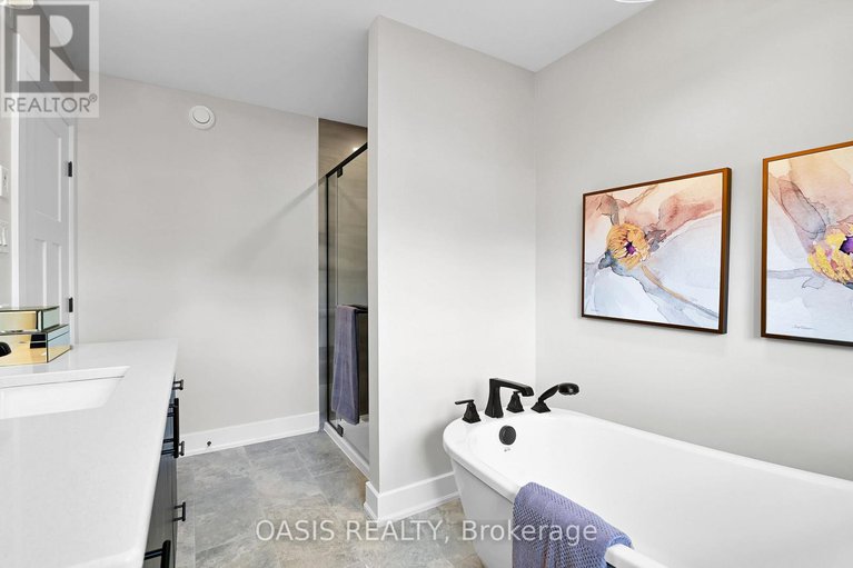 28597119/720-pipit-lane/half-moon-bay/ottawa/ontario/K2J7A5_15
