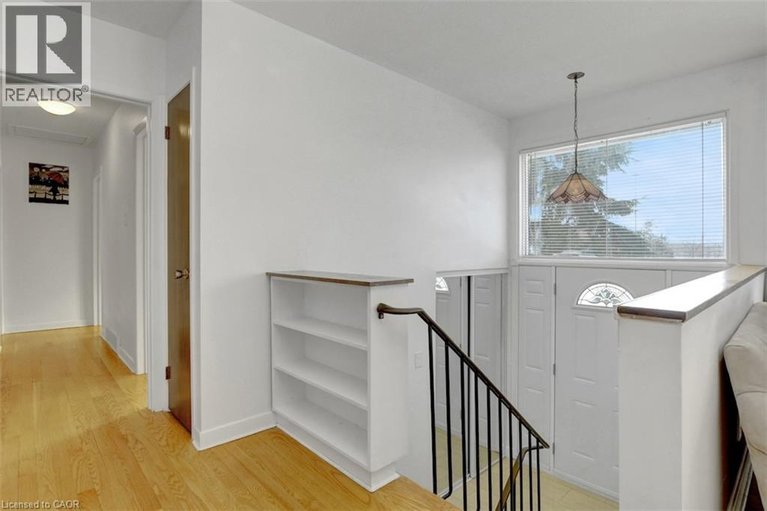 29633441/31-bellfield-street/ottawa/ontario/K2B6K7_8