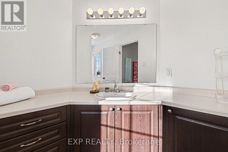 29378690/39-white-tail-drive-n/mississippi-mills-ramsay-twp/mississippi-mills/ontario/K0A1A0_28