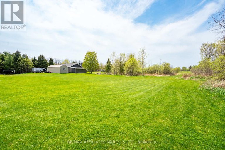 28334073/4239-county-rd-11-road/south-stormont-osnabruck-twp/south-stormont/ontario/K7R3L2_50
