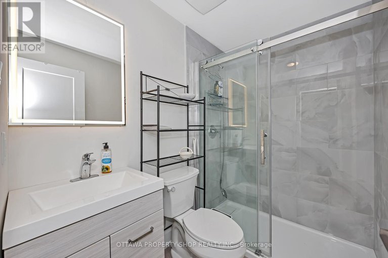 28399504/1355-mory-street/emerald-woodssawmill-creek/ottawa/ontario/K1T1C8_41