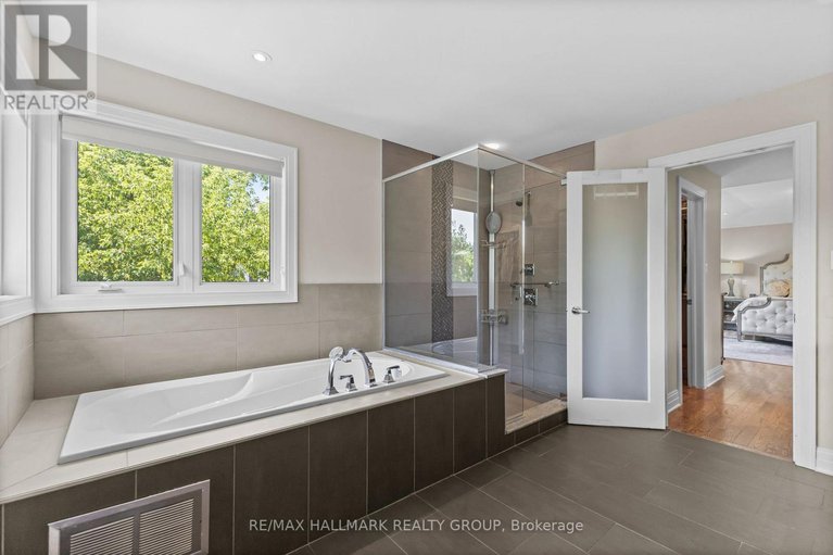 29212305/2266-prospect-avenue/alta-vista/ottawa/ontario/K1H7G4_20