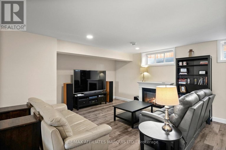 29533245/74-jim-brownell-boulevard/long-sault/south-stormont/ontario/K0C1P0_28