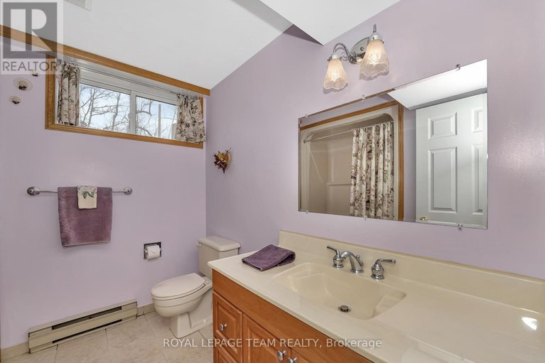 28195762/1961-manotick-station-road/osgoode-twp-north-of-reg-rd-6/ottawa/ontario/K0A2W0_27