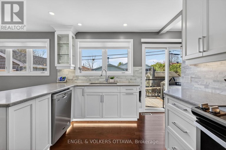 29665272/754-cork-street/elmvale-acres/ottawa/ontario/K1G1X9_18