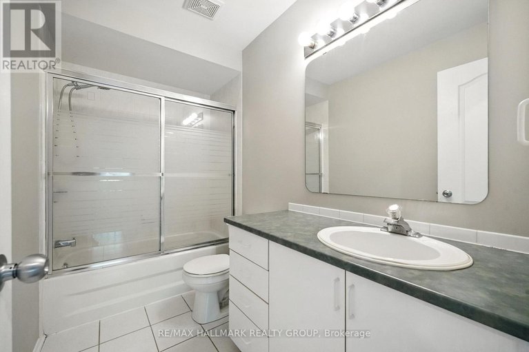 28842368/6272-sablewood-place/chapel-hill/ottawa/ontario/K1C7M5_23
