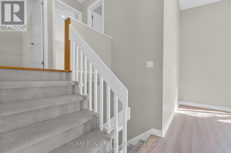 29436297/1259-meadowlands-drive-e/city-viewskylinefisher-heightsparkwood-hills/ottawa/ontario/K2E6K4_24