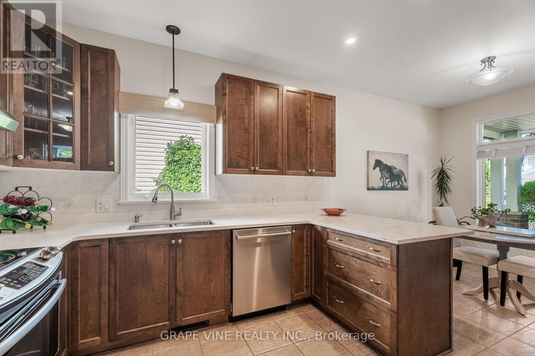 28591080/865-markwick-crescent/notting-hillsummerside/ottawa/ontario/K4A4M7_11