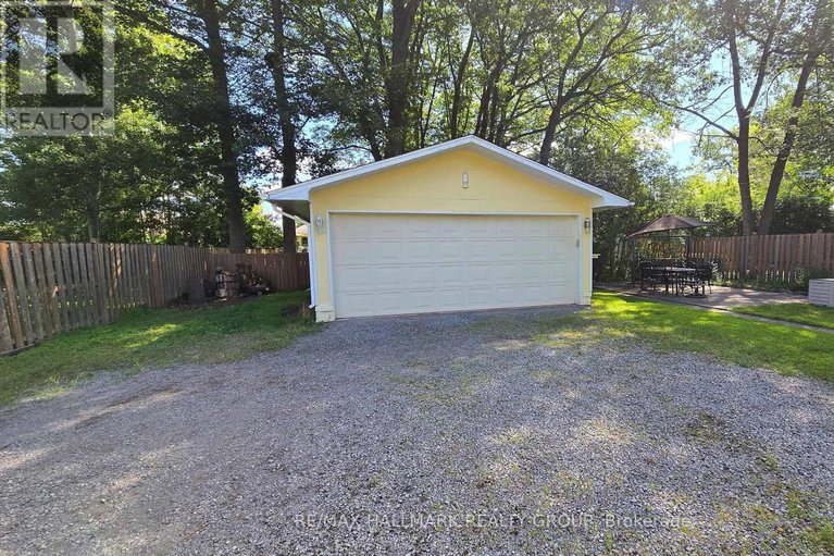 29082660/266-baldwin-street/constance-bay/ottawa/ontario/K0A3M0_3