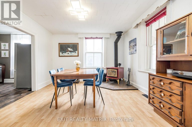 29086083/107-george-street/lanark-highlands-lanark-village/lanark-highlands/ontario/K0G1K0_14