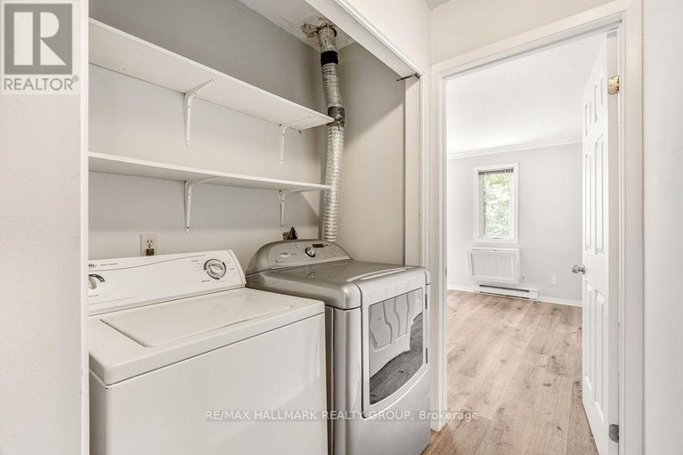 28556147/4-1-timberview-way/westcliffe-estates/ottawa/ontario/K2H9M7_36