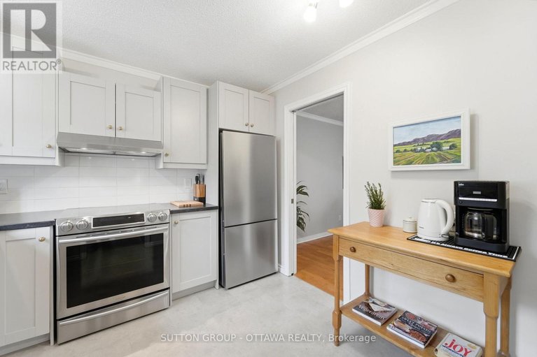 29617710/3907e-old-richmond-road/arbeatha-park/ottawa/ontario/K2H8T8_16