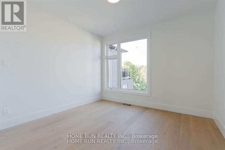 28322448/2241-page-road/chapel-hill/ottawa/ontario/K1C7K5_24
