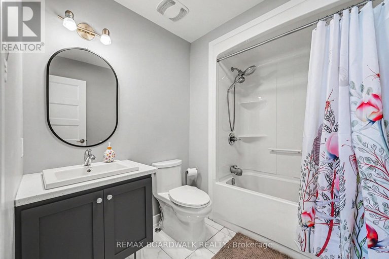 29647826/160-hybrid-street/embrun/russell/ontario/K0A1W0_19