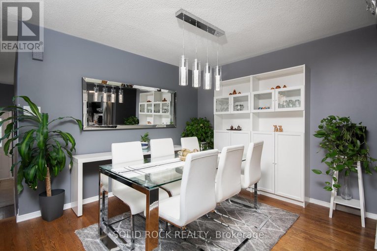 29093942/61-flowertree-crescent/emerald-meadowstrailwest/ottawa/ontario/K2M2R7_12