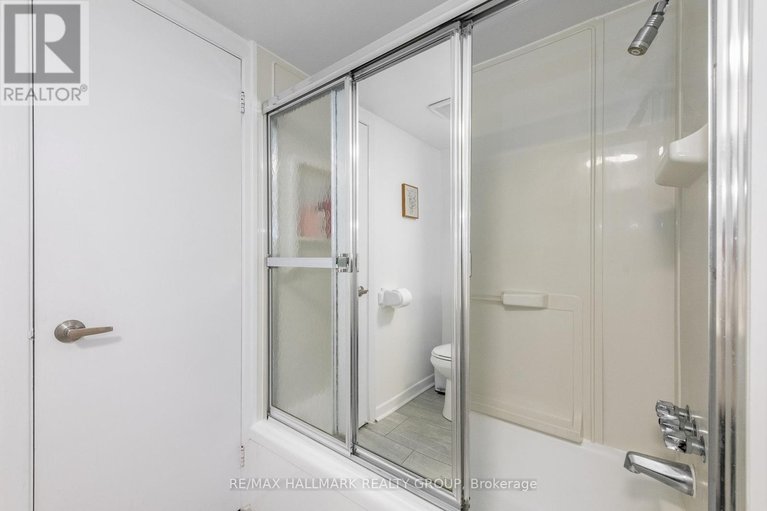 29585556/20-mulvagh-avenue/borden-farmstewart-farmcarleton-heightsparkwood-hills/ottawa/ontario/K2E6M6_35