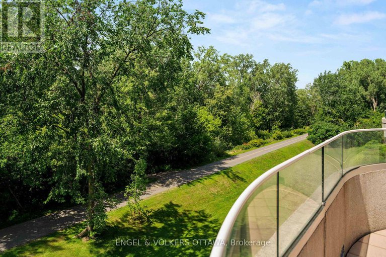 28824978/305-3105-carling-avenue/bayshore/ottawa/ontario/K2H5A6_32