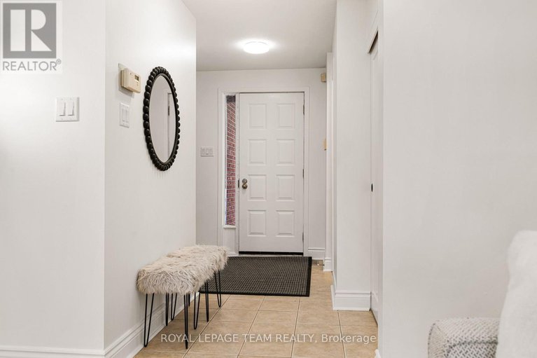 29367437/8-homestead-street/borden-farmstewart-farmcarleton-heightsparkwood-hills/ottawa/ontario/K2E7N8_3