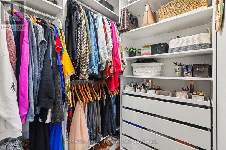 29654525/1113-saint-emmanuel-terrace/convent-glen-north/ottawa/ontario/K1C2J6_13