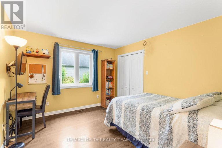 28499288/1147-fieldown-street/cumberland-ridge/ottawa/ontario/K4C1R7_22
