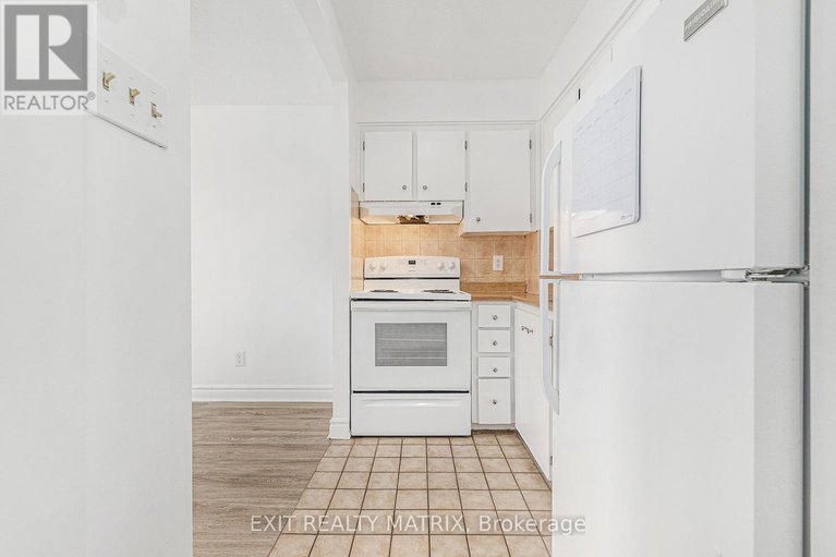 28530200/403c-2041-arrowsmith-drive/beacon-hill-south/ottawa/ontario/K1J7V7_4