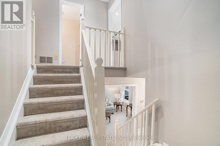 28613280/694-morewood-crescent/fallingbrookpineridge/ottawa/ontario/K4A2P7_19