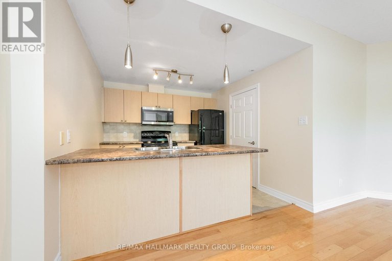 28644331/d-1101-stittsville-main-street/stittsville-north/ottawa/ontario/K2S0C7_17