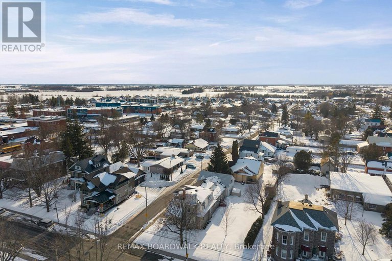 29405267/532-st-lawrence-street/winchester/north-dundas/ontario/K0C2K0_49