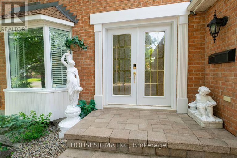 29349443/566-falwyn-crescent/fallingbrookridgemount/ottawa/ontario/K4A2A4_3