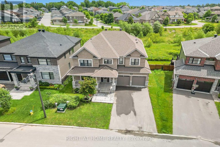 28597120/42-conch-way/mahogany-community/ottawa/ontario/K4M0M4_42