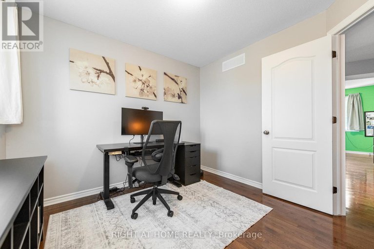 29369214/48-station-trail/village-of-russell/russell/ontario/K4R0A3_37