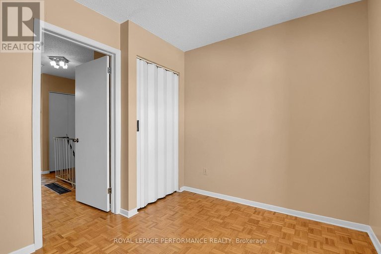 29663857/2166-bickerton-avenue/beacon-hill-north/ottawa/ontario/K1J6Y3_25