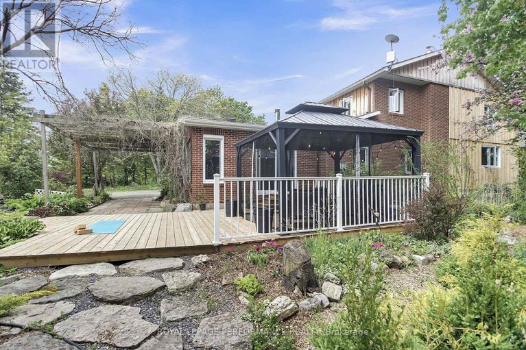 28546944/14120-county-road-13-road/north-stormont-finch-twp/north-stormont/ontario/K0A1R0_8