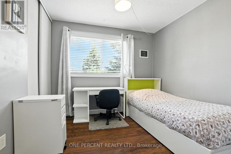 28640554/71-4640-cosmic-place-e/pineview/ottawa/ontario/K1B4R8_23