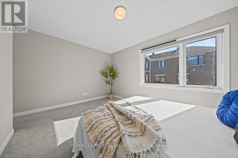 29004179/426-epoch-street/half-moon-bay/ottawa/ontario/K2J6X7_17