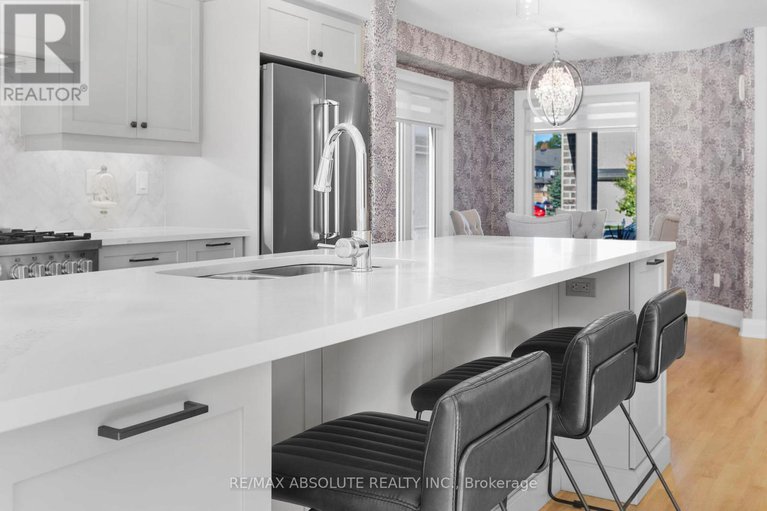 28939991/90-porter-street/stittsville-south/ottawa/ontario/K2S2L8_12