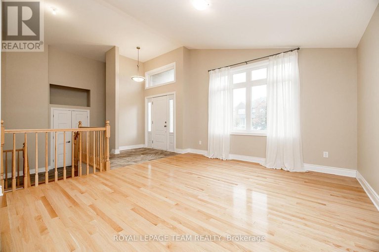 29034241/115-york-crossing-road/village-of-russell/russell/ontario/K4R0C5_11