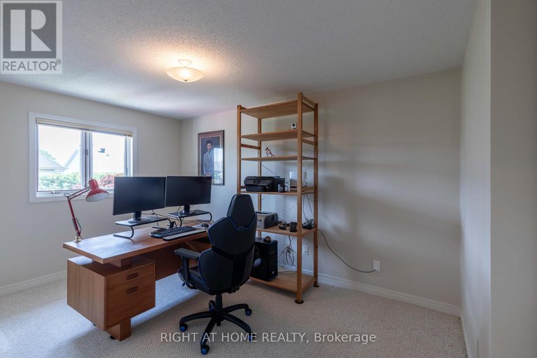 28541779/21-hime-crescent/hunt-club-park/ottawa/ontario/K1G4S1_28