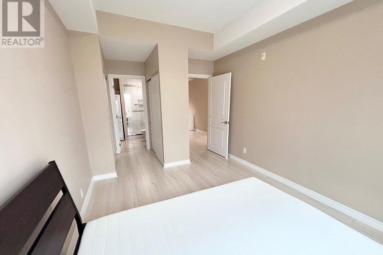 29194138/201-100-roger-guindon-avenue/riverview-park/ottawa/ontario/K1G3Z7_14