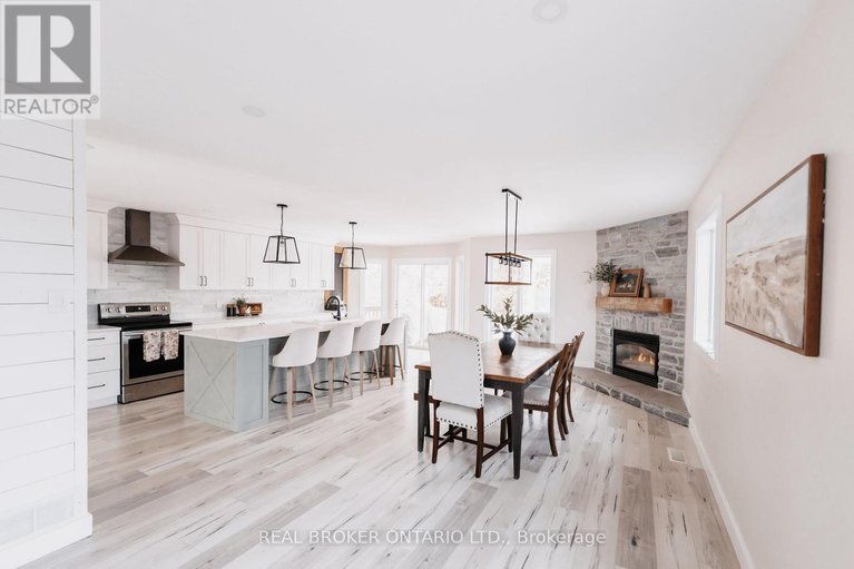 29680902/1391-sutherland-drive/manotick-south-to-roger-stevens/ottawa/ontario/K4M1B3_11