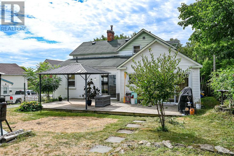 28756533/60-chambers-street/smiths-falls/smiths-falls/ontario/K7A2Y6_44