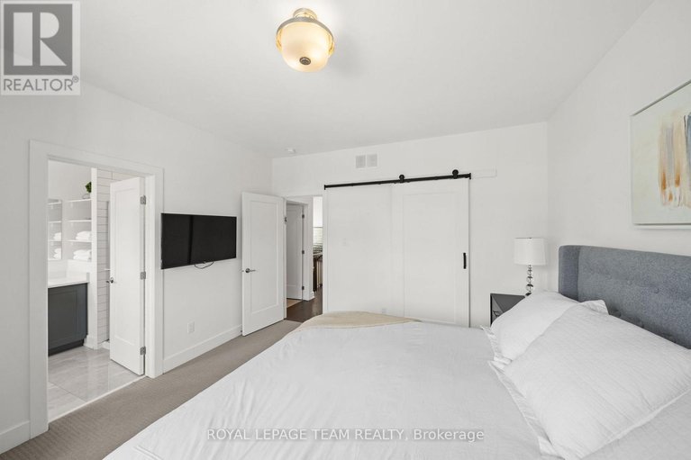 29445575/143-avro-circle/cfb-rockcliffe-and-area/ottawa/ontario/K1K4K7_25