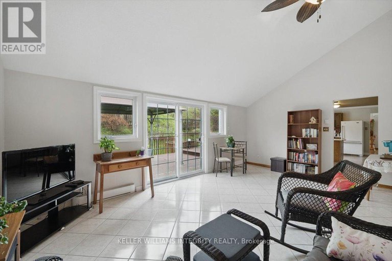 28473726/1954-catherine-street/town-of-rockland/clarence-rockland/ontario/K4K1H6_22