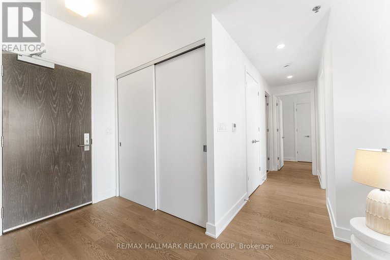 28912449/1807-428-sparks-street/ottawa-centre/ottawa/ontario/K1R0B3_28