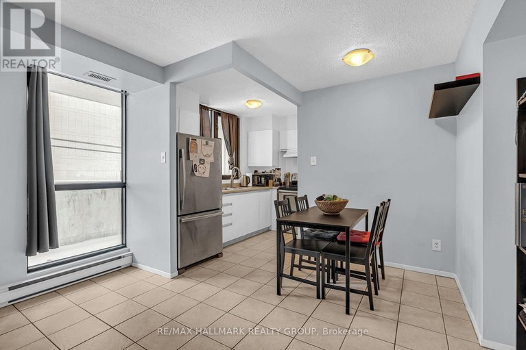 28552733/202-200-bay-street/ottawa-centre/ottawa/ontario/K1R7W8_8