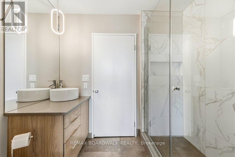 29639076/1507-179-george-street/lower-townbyward-market/ottawa/ontario/K1N1J8_20