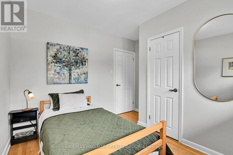 28801055/1256-field-street/bel-air-park/ottawa/ontario/K2C2R2_17